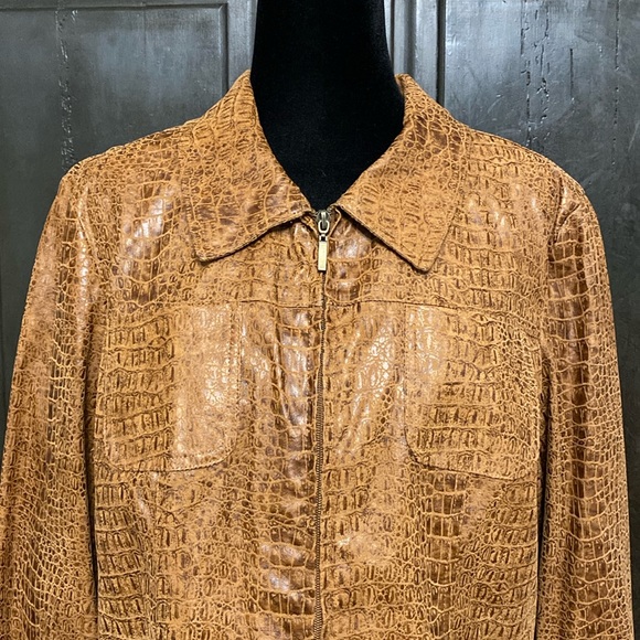 Birch Hill faux leather animal pattern jacket - Size Large - Picture 4 of 11